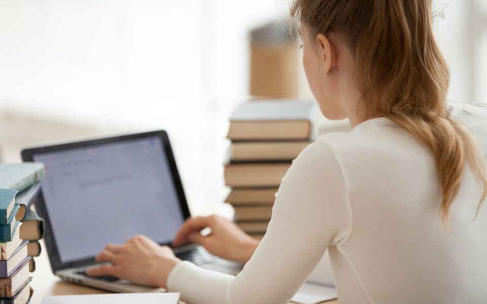 μεταπτυχιακά